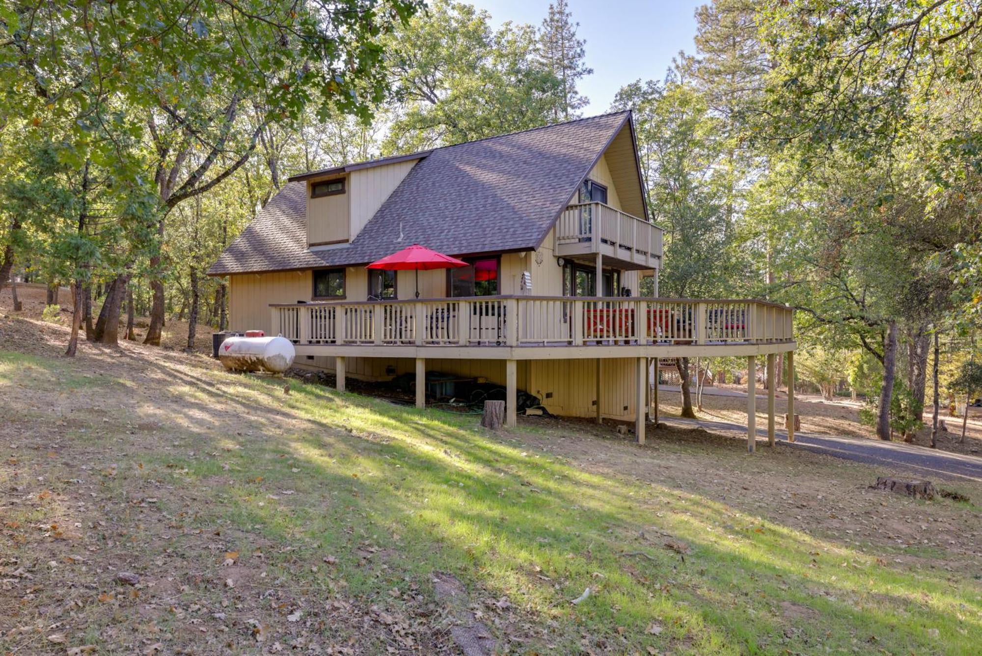 Spacious Groveland Cabin With Wraparound Deck! Extérieur photo